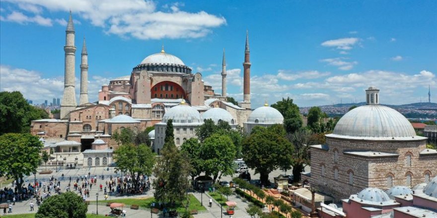 Ayasofya imar planlarına 'Ayasofya Camii-Külliyesi' olarak işlenecek