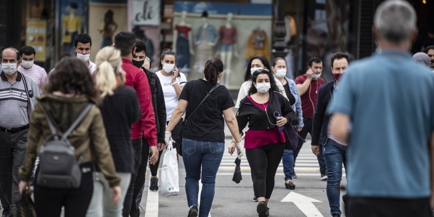 Türkiye'de Kovid-19'dan 199 Bin 834 Kişi İyileşti