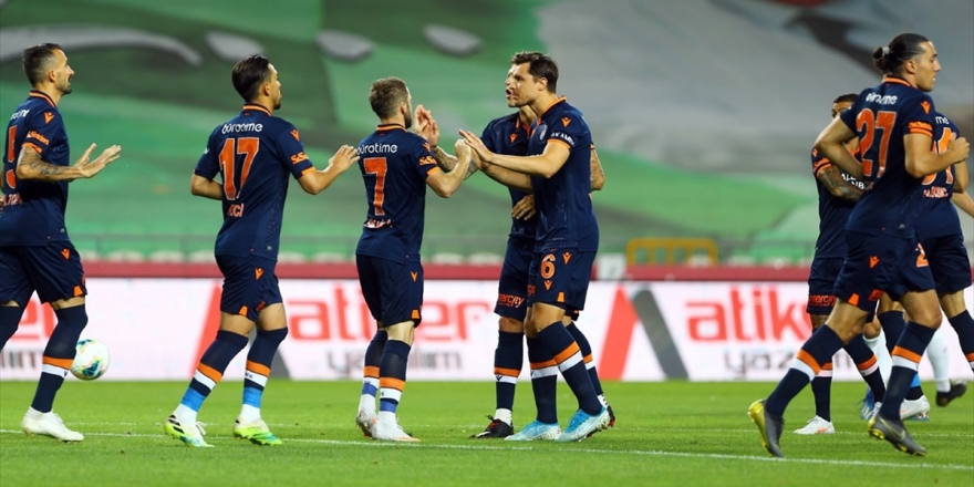 Medipol Başakşehir Şampiyonluk İçin Sahaya Çıkıyor