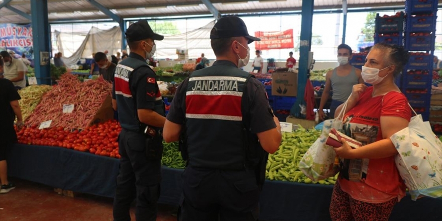 Türkiye'de Kovid-19 Tedavisi Tamamlananların Sayısı 201 Bin 13 Oldu