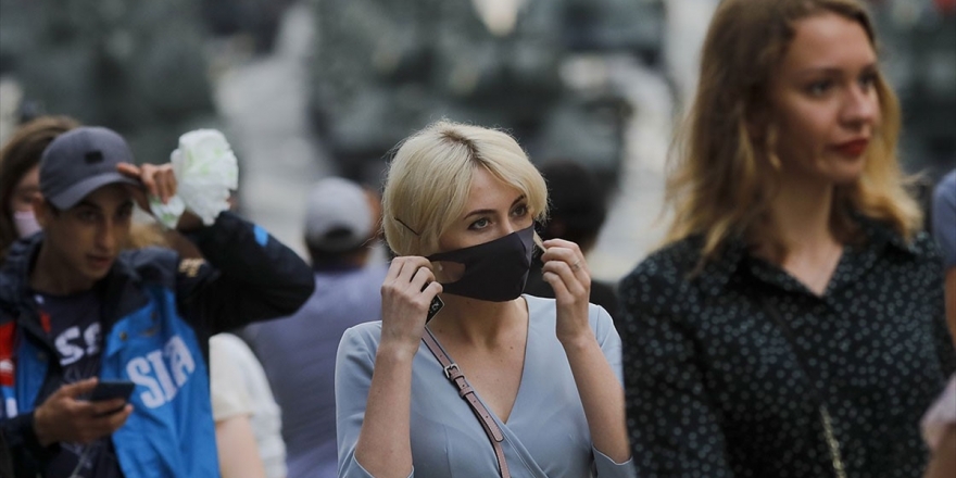 Rusya'da Kovid-19 Vaka Sayısı 771 Bini Geçti