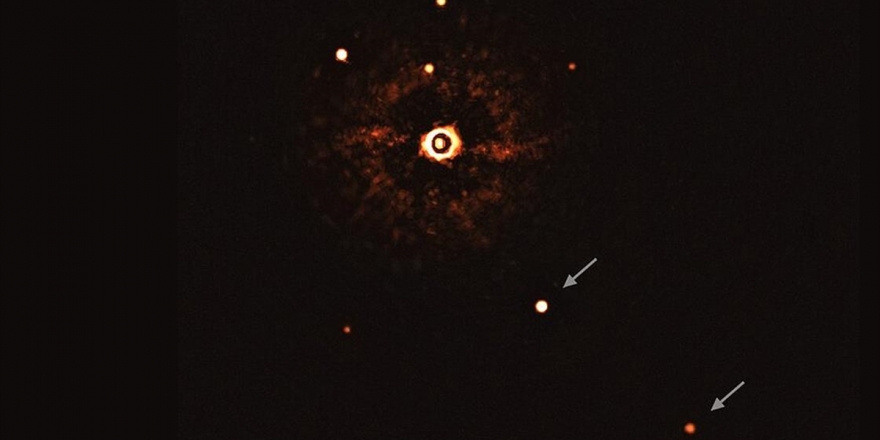 Başka Bir Güneş Sisteminin Yıldızı Ve İki Gezegeni İlk Kez Teleskopla Gözlendi