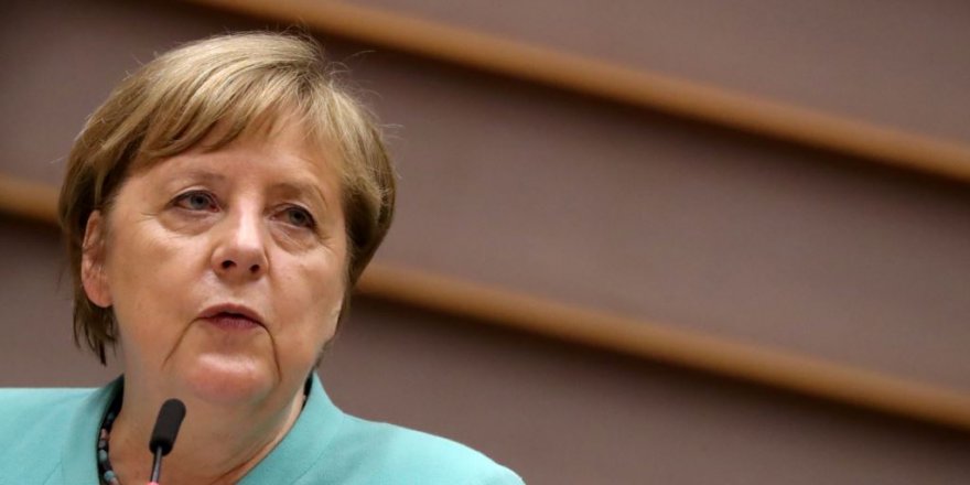 “Merkel Türk-Yunan Sıcak Temasını Önledi”