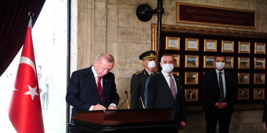 Erdoğan: TSK vatanımızın güvenliği ve bekasının teminatı olmayı sürdürüyor