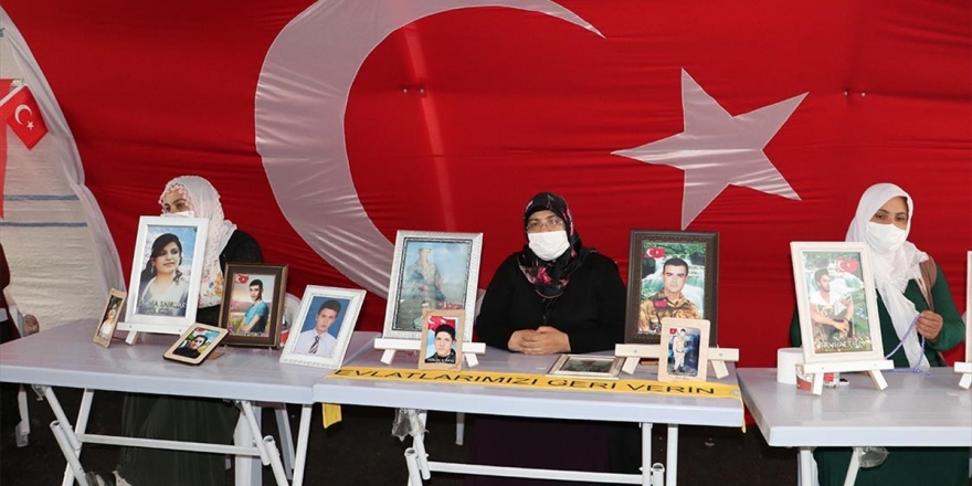 Diyarbakır Anneleri Hasret Kaldıkları Evlatlarına Kavuşmak İstiyor