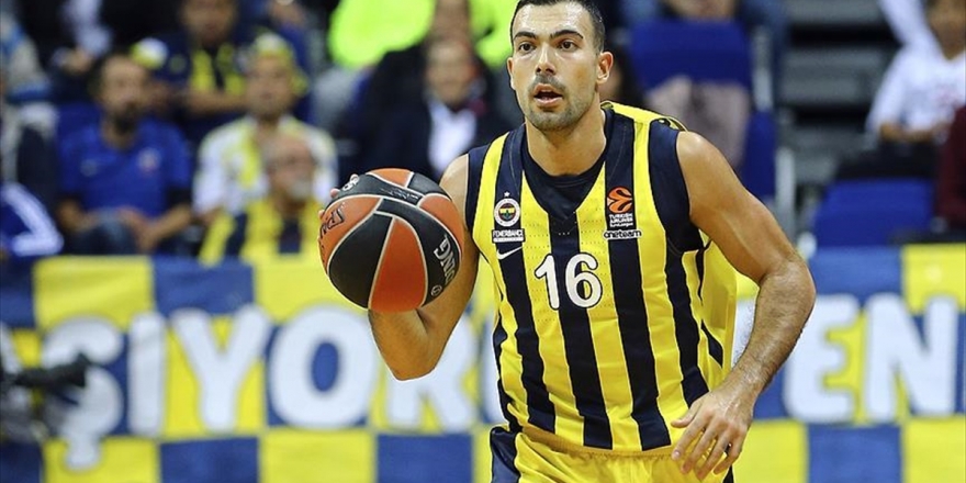 Fenerbahçe Beko'dan Ayrılan Kostas Sloukas, Olympiakos'a Döndü