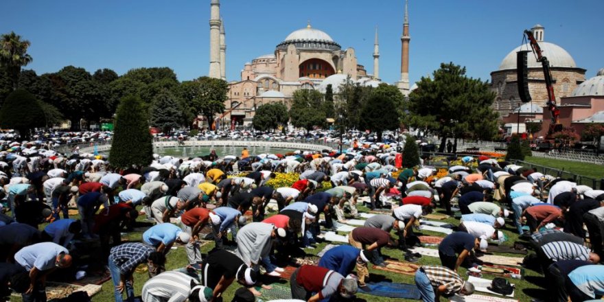 Ayasofya’daki İlk Namaza Katılanlar Ne Düşünüyor?