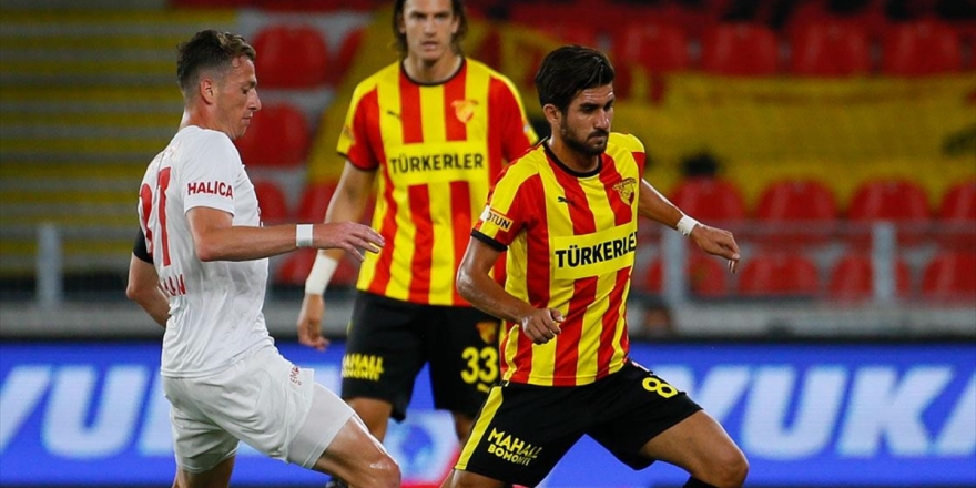 Göztepe Evinde Kazandı