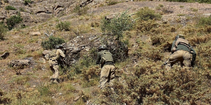 Hakkari'de Bir Terörist Etkisiz Hale Getirildi