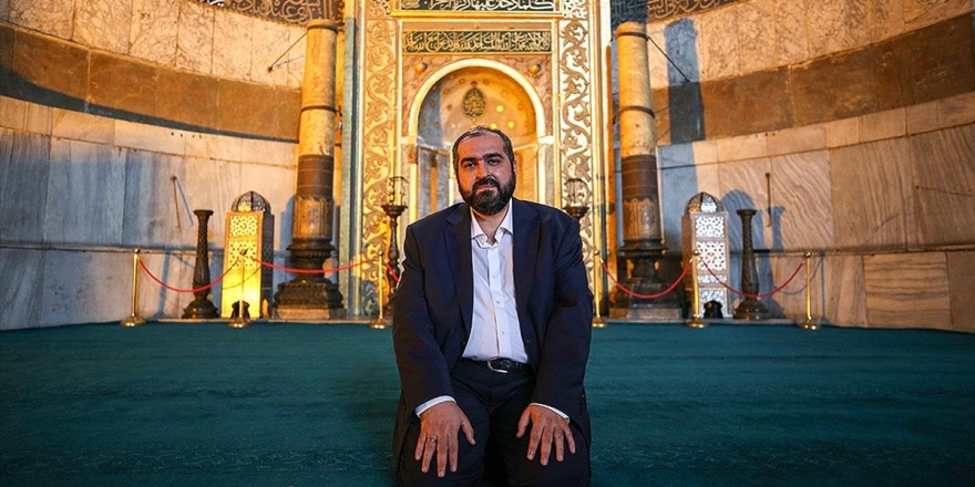 'Şerefli Ve Ağır Bir Yük Omuzlarımızda'