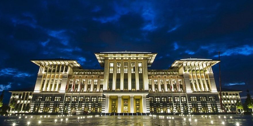 AKP'ye Üye Olana Saray'da Bir Gün!