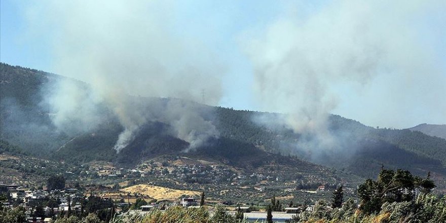 Hatay'da 4 farklı noktada çıkan orman yangınına müdahale edildi