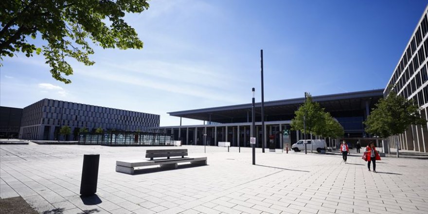 Berlin-Brandenburg Havalimanı'nın açılışı için son hazırlıklar tamamlanmak üzere