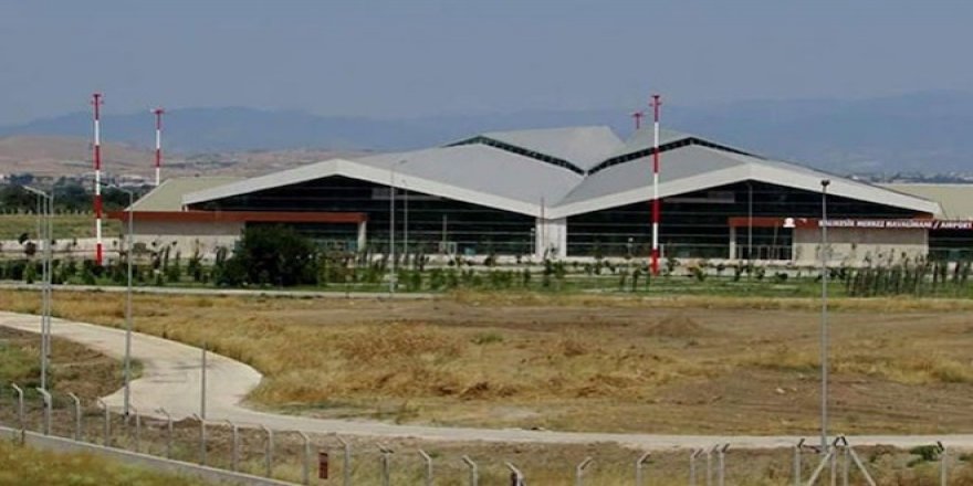 60 milyon liraya yaptırılan Balıkesir'in ikinci havalimanı 'potansiyeli yok' diye kullanılmıyor