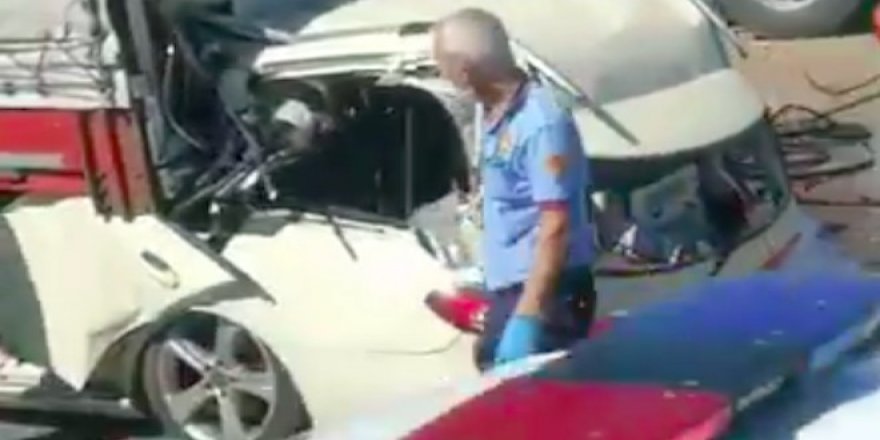 Korkunç kaza! Duran TIR'a çarptı, 5 kişi öldü