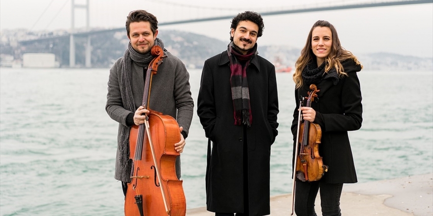 Oda Müziğinin Genç Sesi 'Bosphorus Trio' Türk Bestecileri Dünyaya Taşıyor