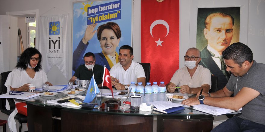 KUŞADASI’NDA MİLLET İTTİFAKI UYUMU DEVAM EDİYOR