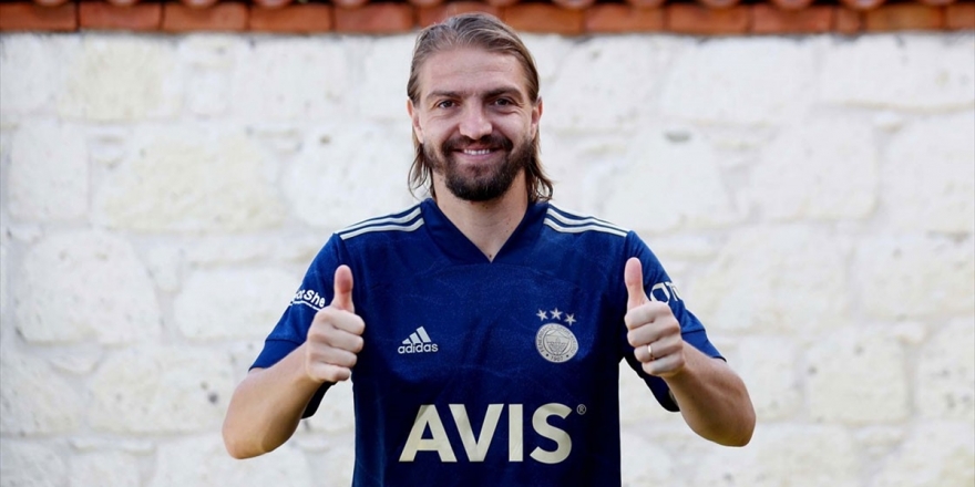 Fenerbahçe Caner Erkin'i Transfer Etti