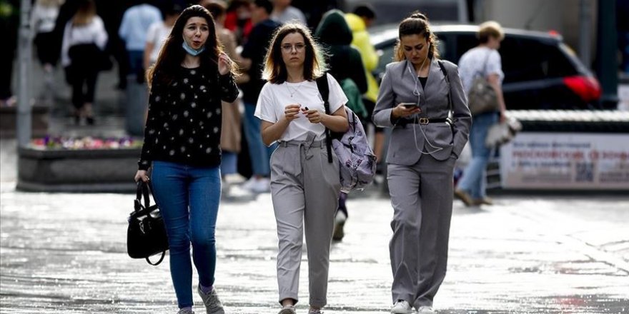 Rusya'da Kovid-19 vakası sayısı 877 bini geçti