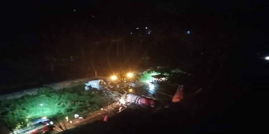 İçinde 191 yolcu olan uçak iniş sırasında düştü