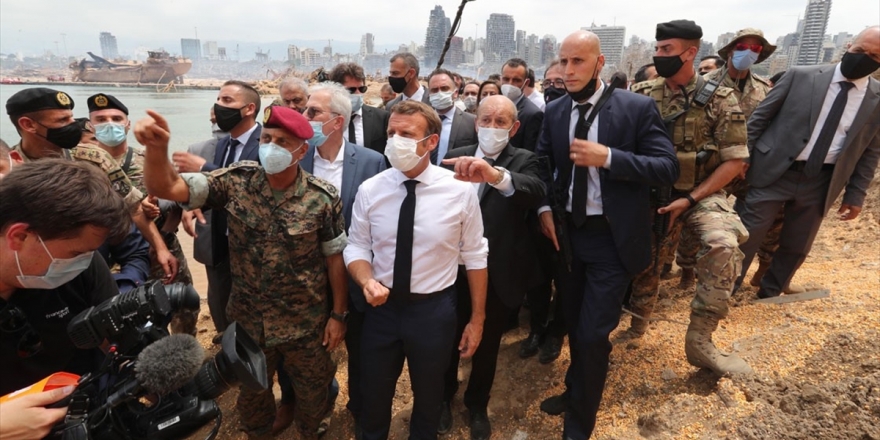 Macron Beyrut Ziyaretinde 'Sömürgeci Söylem' Kullanmakla Eleştiriliyor