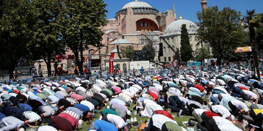 Şok iddia! Ayasofya açılışında 3 bin kişiye korona bulaştı