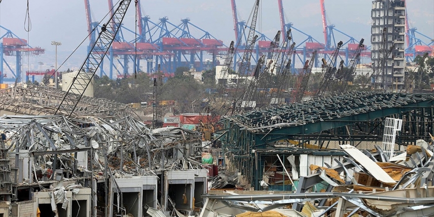Lübnan'da Patlama Nedeniyle Bakan Ve Milletvekili İstifaları Sürüyor
