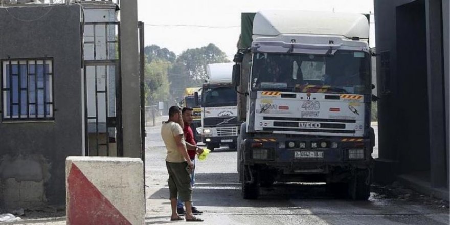 İsrail, Gazze'nin ticaret kapısını kapatıyor