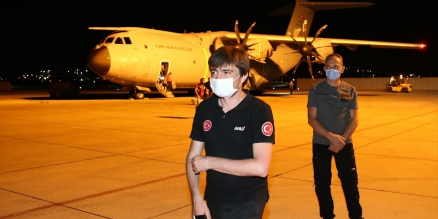 Lübnan'da Görev Yapan Arama-kurtarma Ekipleri Yurda Döndü
