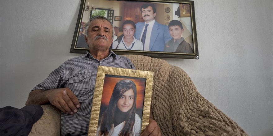 İzmir'de Evlat Nöbeti Tutan Laçin: Hayalim Kızımı Beyaz Gelinlik İçinde Görmekti