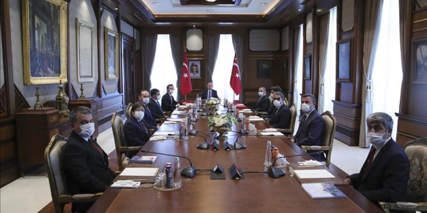 Cumhurbaşkanı Erdoğan AA Yönetim Kurulu Üyelerini Kabul Etti