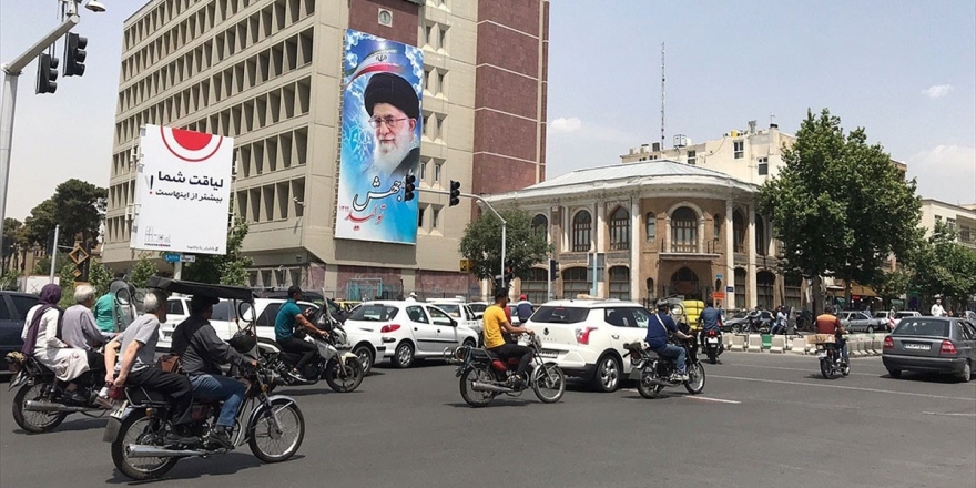Tahran'da Acı Kovid-19 Tablosu: Uyuşturucu Bağımlılığı Patladı, Polis Çaresiz