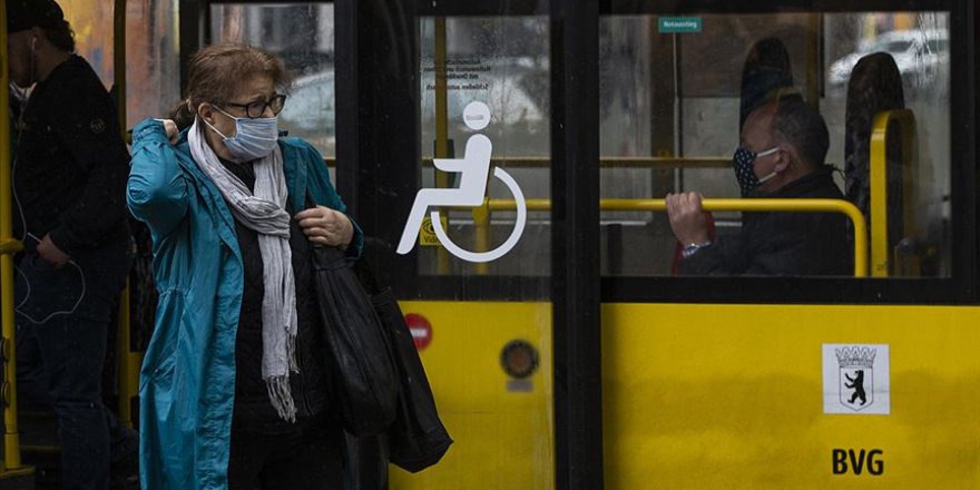 Alman Hükümeti artan yeni Kovid-19 vakalarından endişe duyuyor