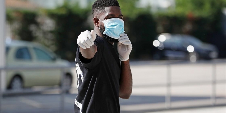 Barcelonalı Umtiti'nin Koronavirüs Testi Pozitif Çıktı