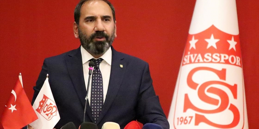 Sivasspor'da Mecnun Otyakmaz Yeniden Başkan Seçildi