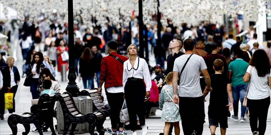 Dünya Genelinde Kovid-19 Tespit Edilen Kişi Sayısı 21 Milyon 617 Bini Geçti