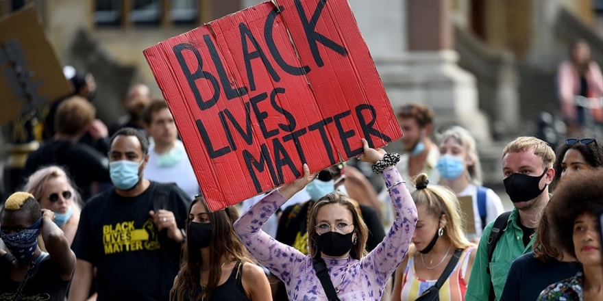 İngiltere'de 'Siyahların Hayatı Önemlidir' Gösterileriyle Aşırı Sağ Daha Da Radikalleşti