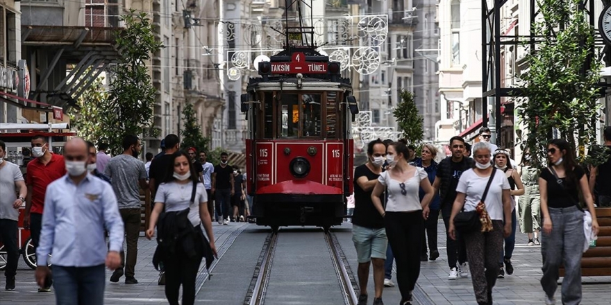 Türkiye'de Kovid-19'u Yenenlerin Sayısı 230 Bin 969'a Çıktı