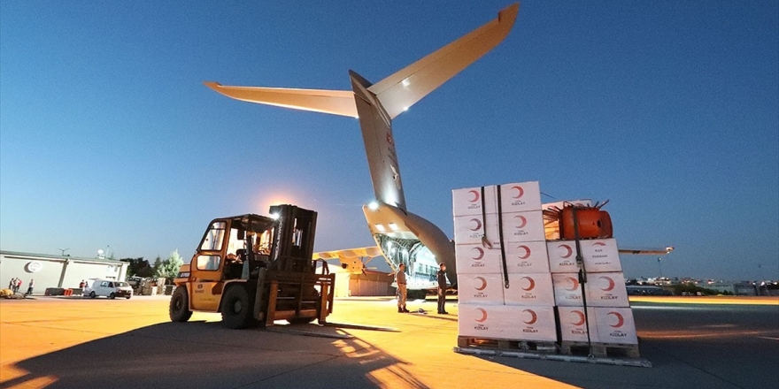 Türkiye Yardımlarıyla Mazlum Coğrafyalardaki İhtiyaç Sahiplerine Umut Oluyor