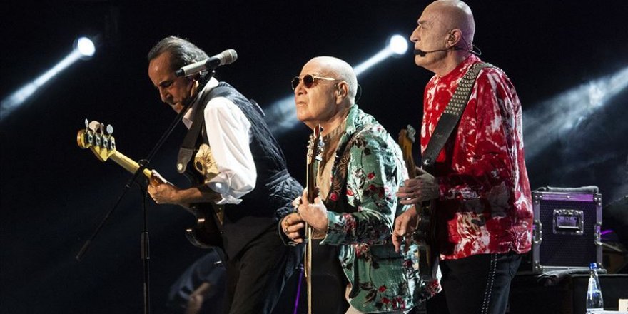 'Amadeus' oyunu, MFÖ ve Haluk Levent, sanatseverlerle buluşacak