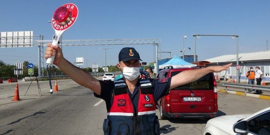 Edirne'de evinde karantinada olması gereken kişi jandarmaya yakalandı