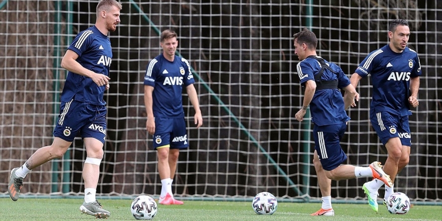 Fenerbahçe'nin Topuk Yaylası'ndaki Yeni Sezon Hazırlıkları Başladı