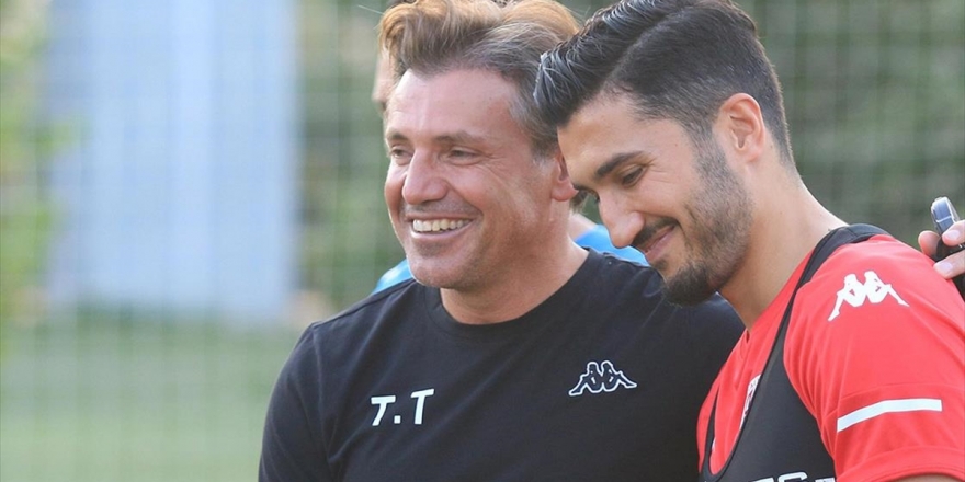 Nuri Şahin, Antalyaspor İle İlk Antrenmanına Çıktı