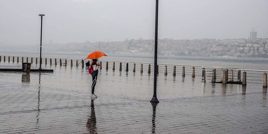 Marmara Bölgesi'nde Gök Gürültülü Sağanak Bekleniyor