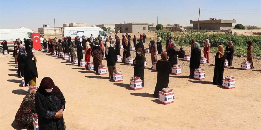 Türkiye'den Barış Pınarı Harekatı Bölgesine Dev Yardım