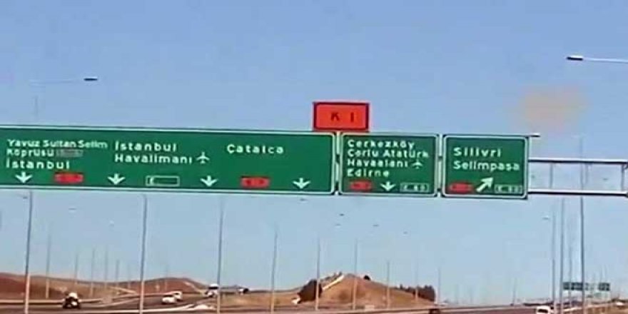 Karayollarında kurnazlık: Sürücüler yüksek ücretli yola girsin diye tabela eksik yazılmış!