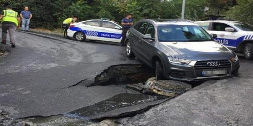 Beşiktaş'ta sağanak yağış yolu çökertti