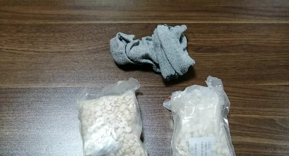 Hatay'da otomobilde 1837 uyuşturucu hap ele geçirildi