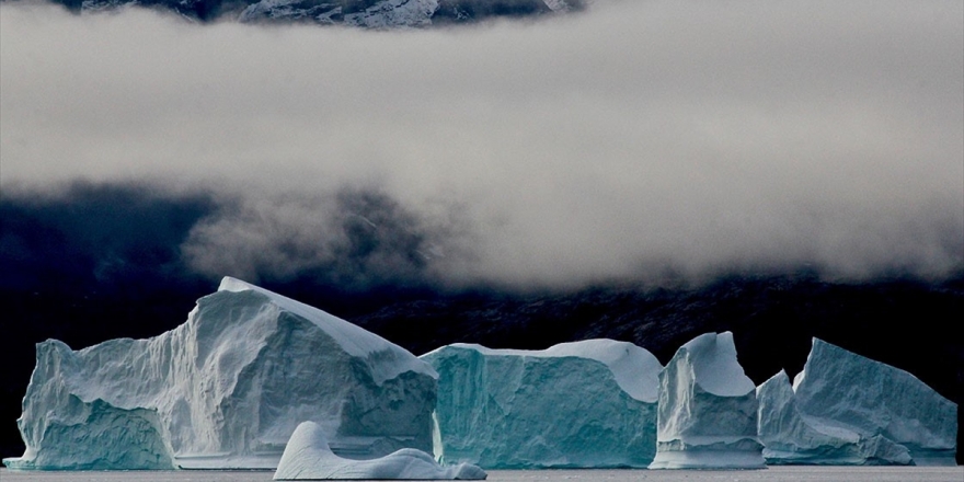 Dünya Üzerinde 30 Yıldan Kısa Sürede 28 Trilyon Ton Buzul Eridi