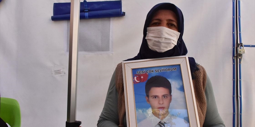 Diyarbakır Annelerinden Övünç: Kirli Ellerini Çocuklarımızın Üzerinden Çeksinler